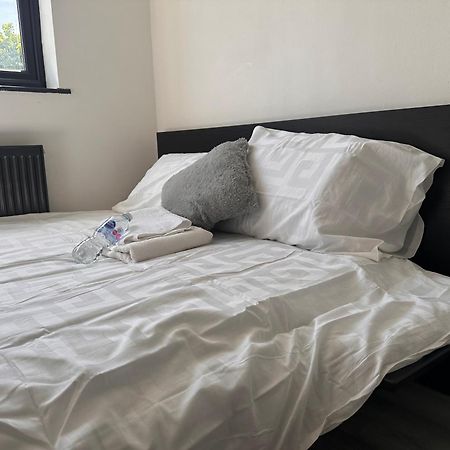 Spacious Double Near Train Station Birmingham Zewnętrze zdjęcie